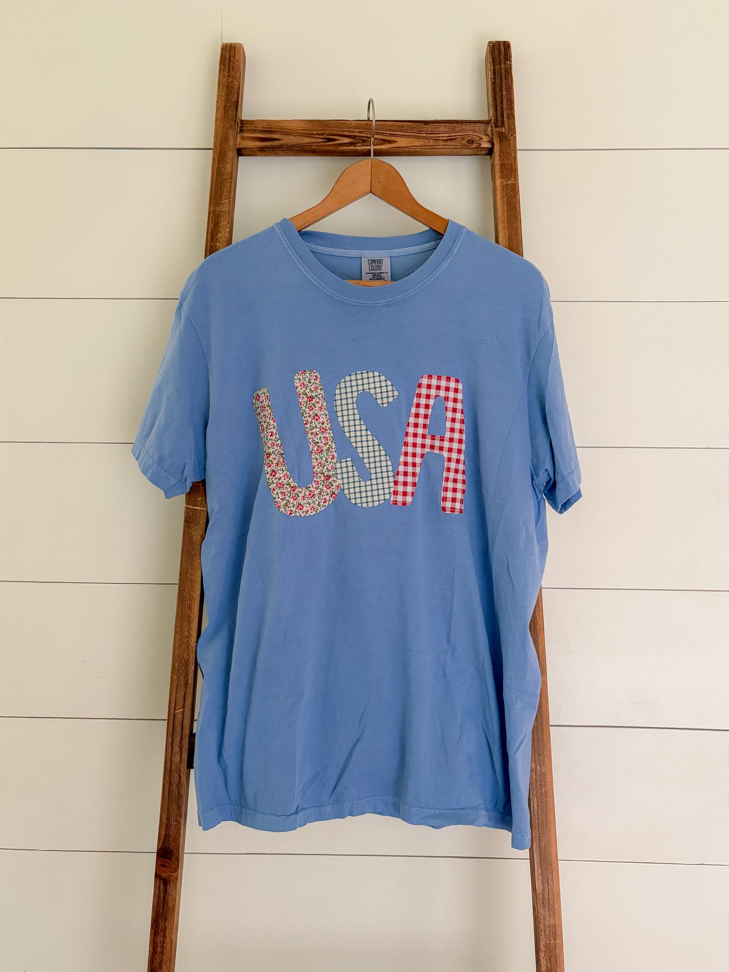 Size L USA Tee