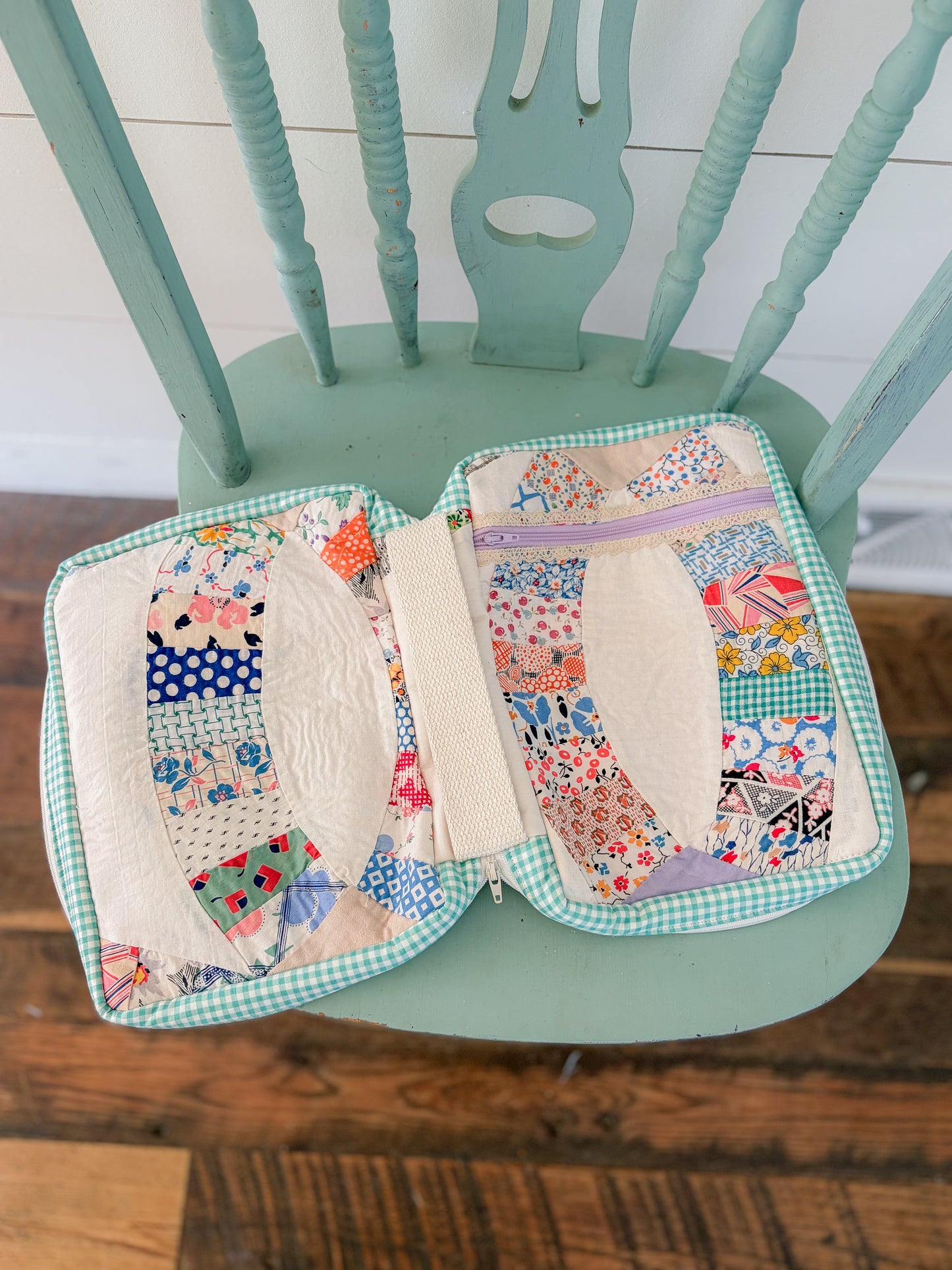 5/16 LARGE Handmade Vintage Quilt Bible Bag