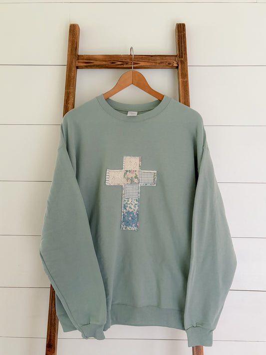 Size L Quilted Cross Sweatshirt