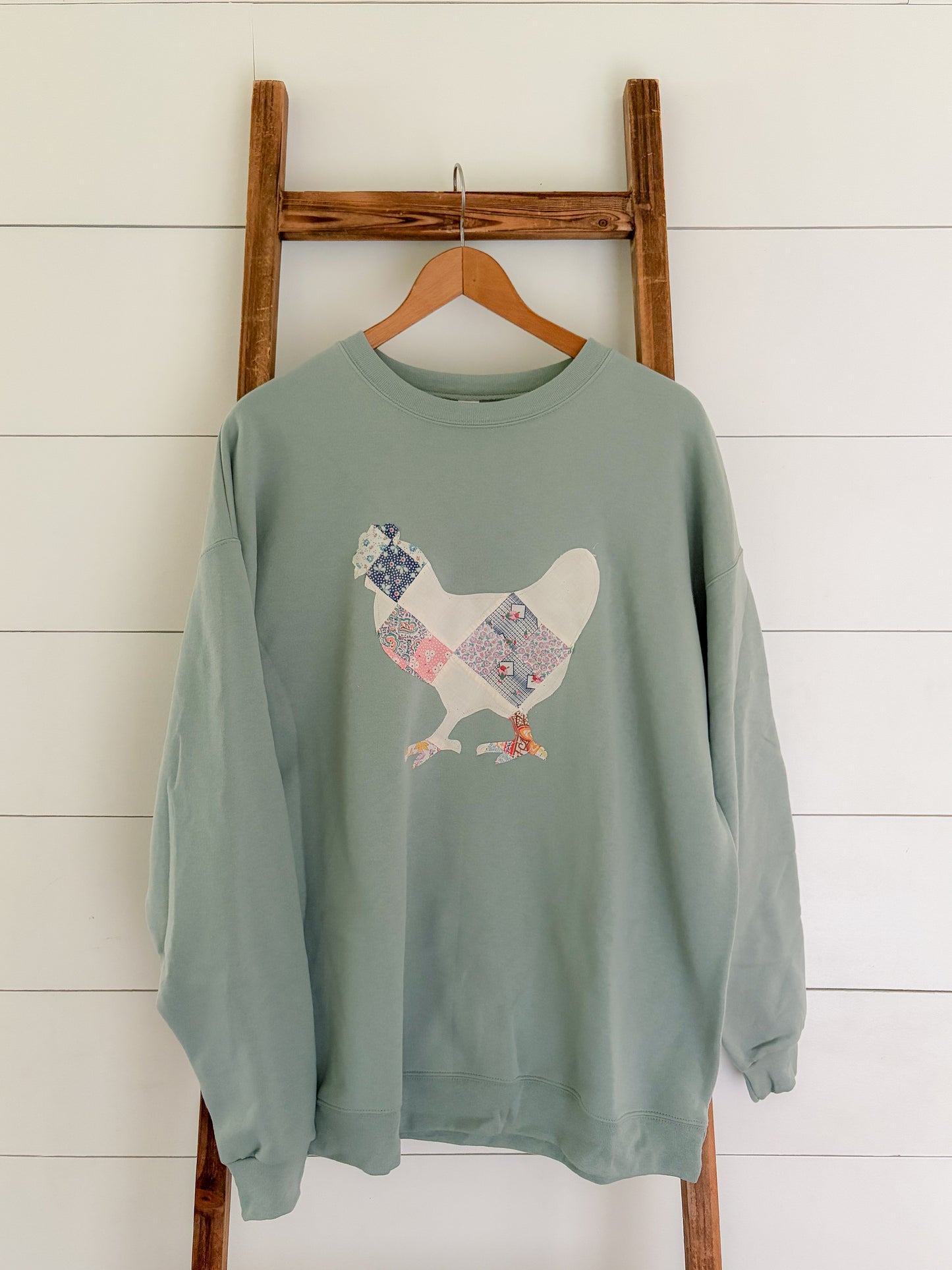 Size XL Quilted Chicken Sweatshirt