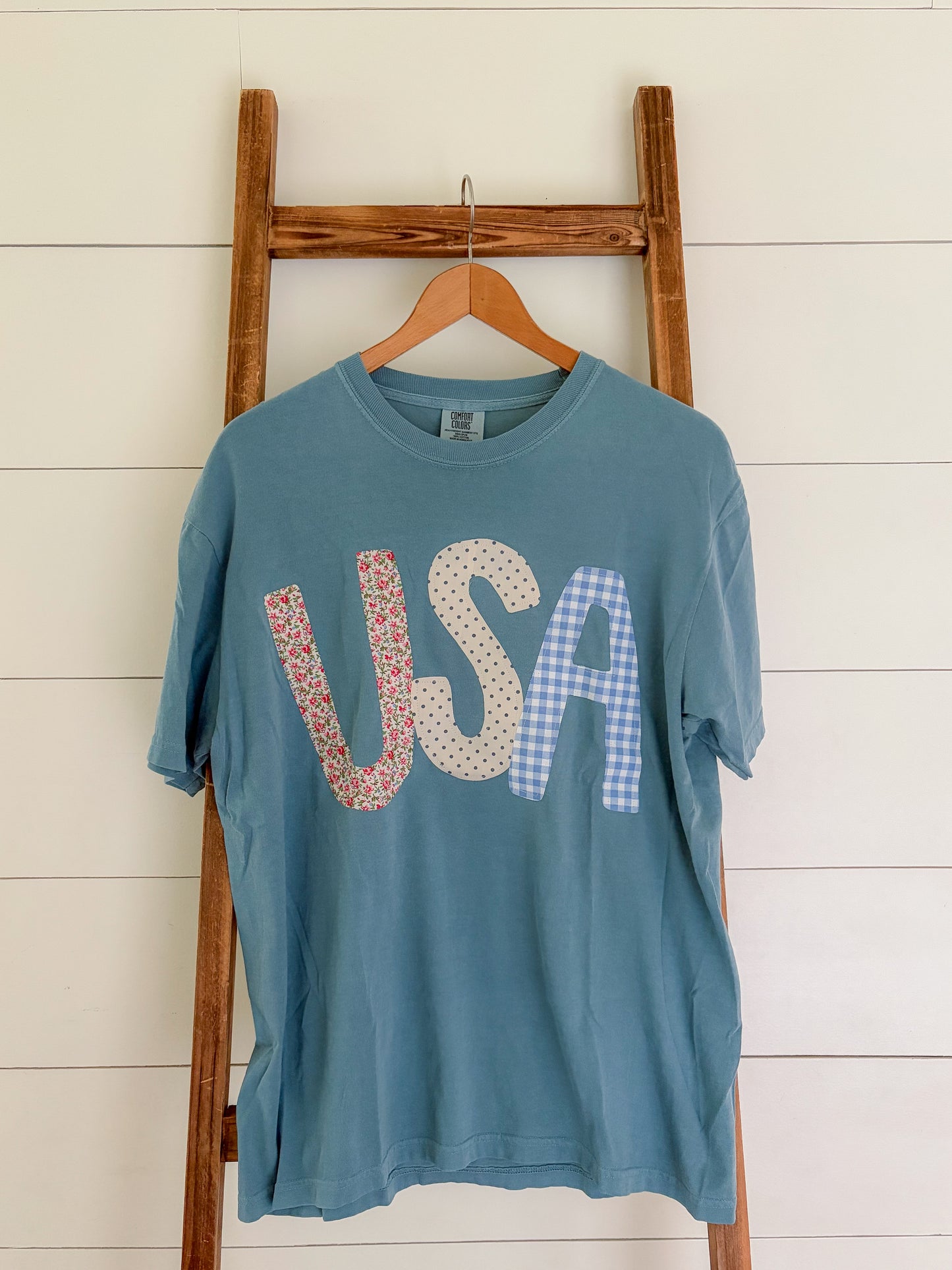 Size L USA Tee